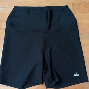 ALO 5" Airlift Energy Short